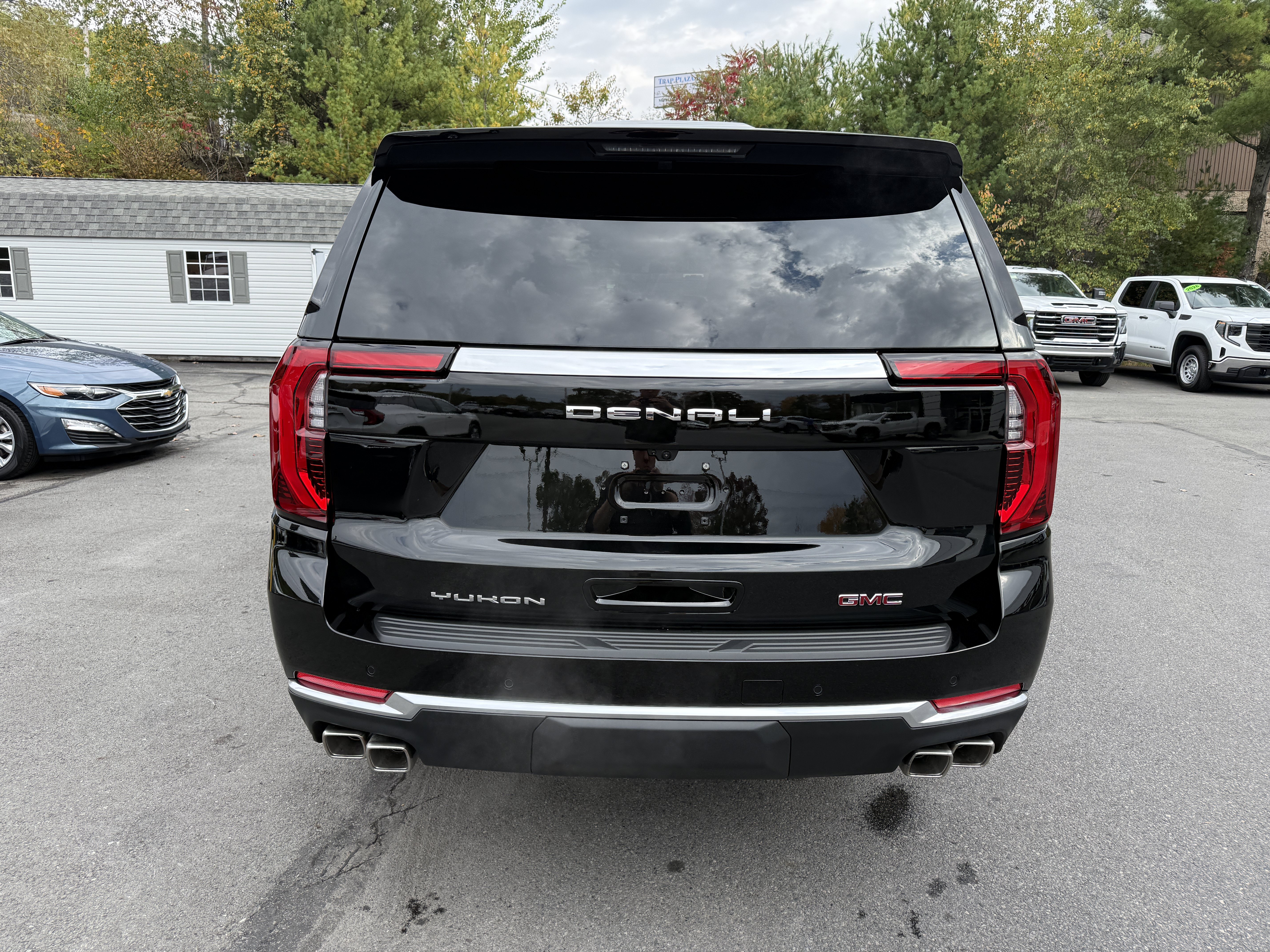 New 2027 GMC Yukon XL Denali AWD/4WD image 4