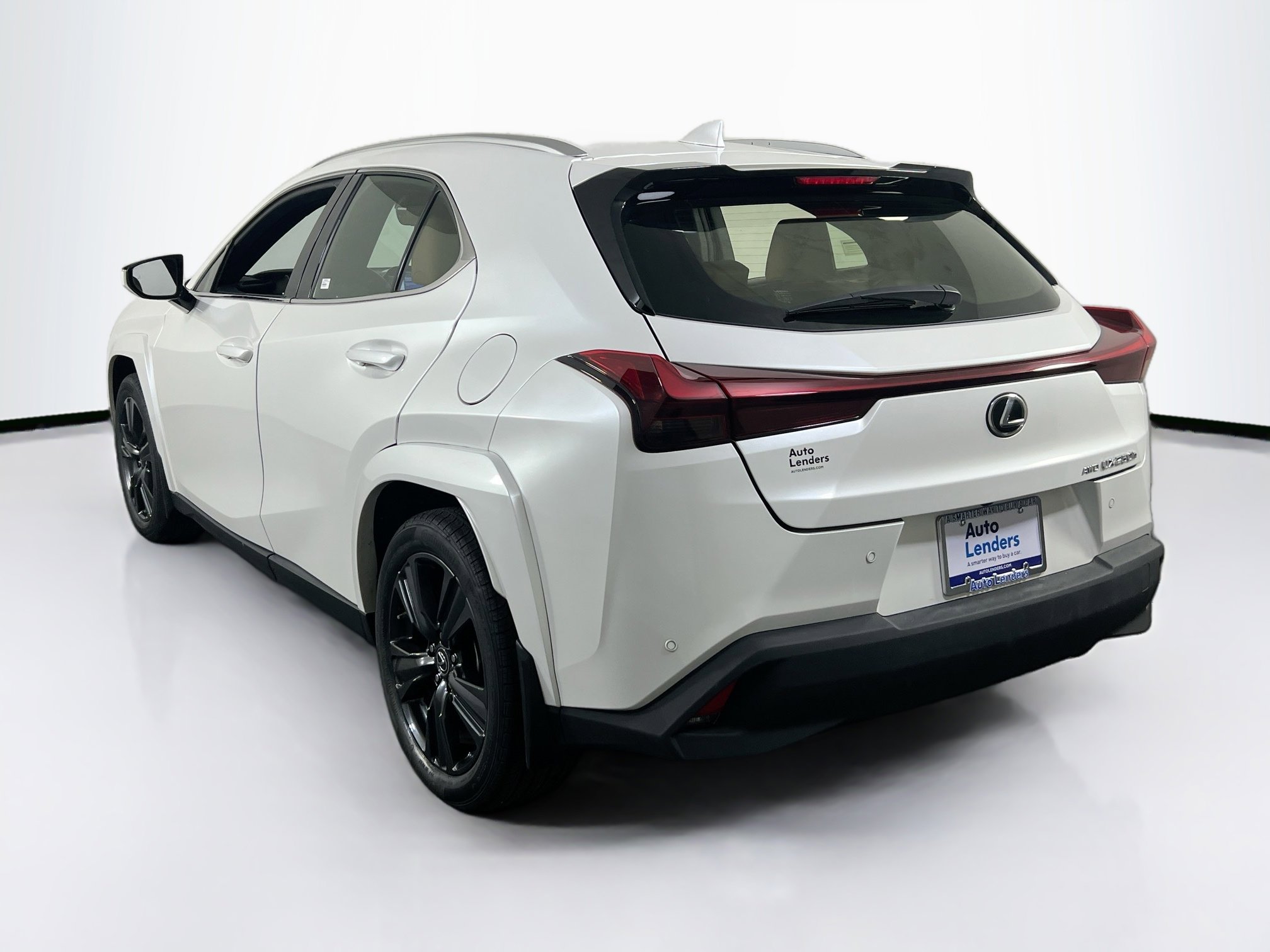 Used 2023 Lexus UX 250h AWD w/ Premium Package image 7