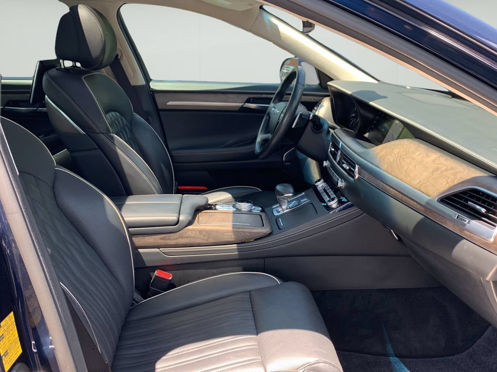 Used 2022 Genesis G90 5.0 Ultimate RWD image 36