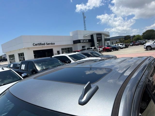 Used 2021 GMC Sierra 1500 AT4 w/ AT4 Premium Package AWD/4WD image 5