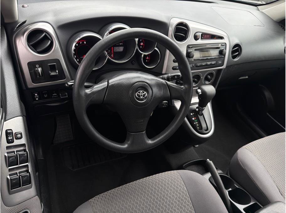 Used 2008 Toyota Matrix FWD image 2