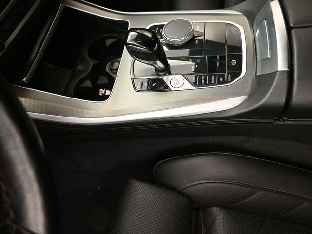 Used 2023 BMW X5 xDrive40i w/ Premium Package image 13