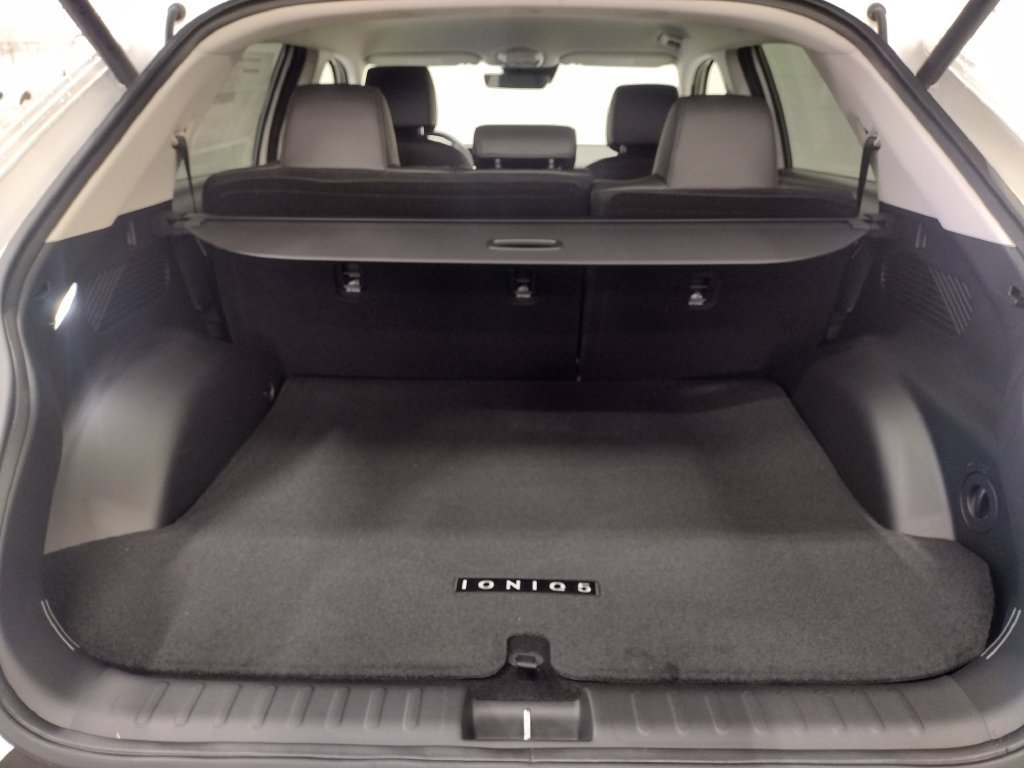 New 2027 Hyundai Ioniq 5 SEL AWD/4WD image 16