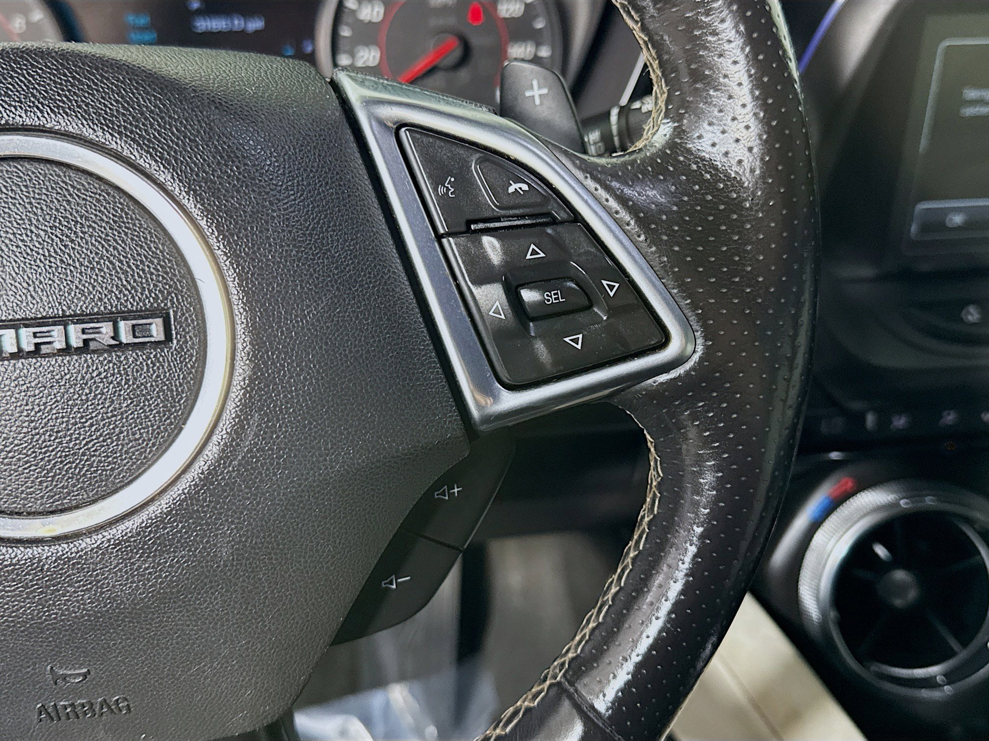 Used 2016 Chevrolet Camaro LT image 15