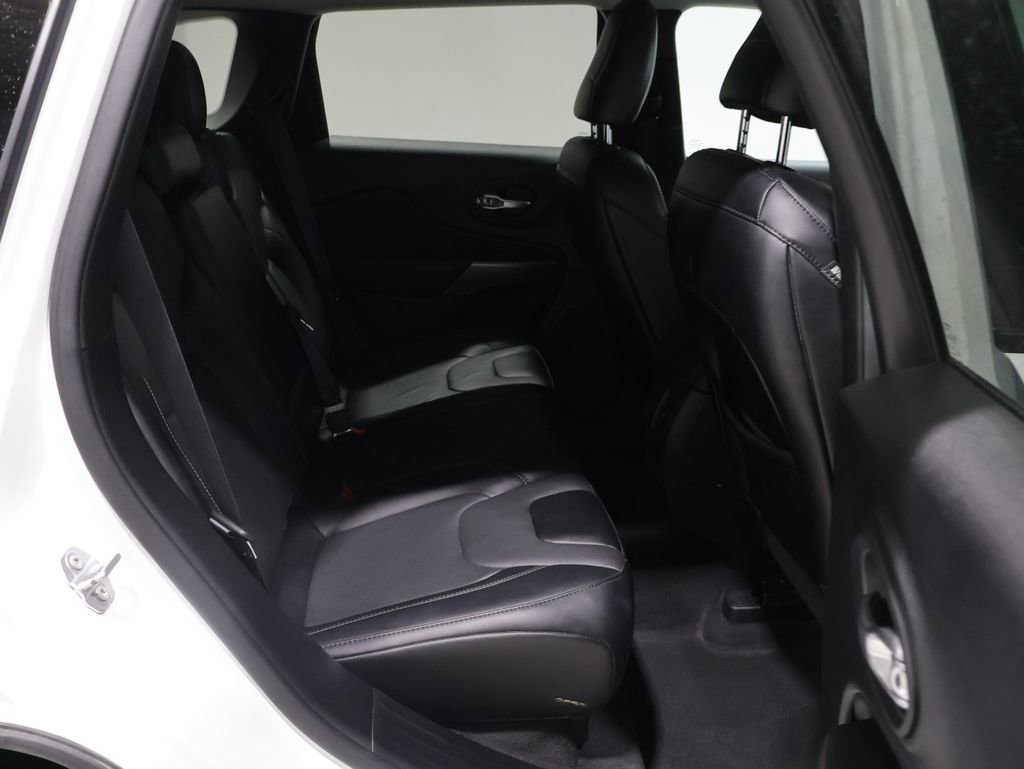 Used 2022 Jeep Cherokee Latitude Lux AWD/4WD image 19
