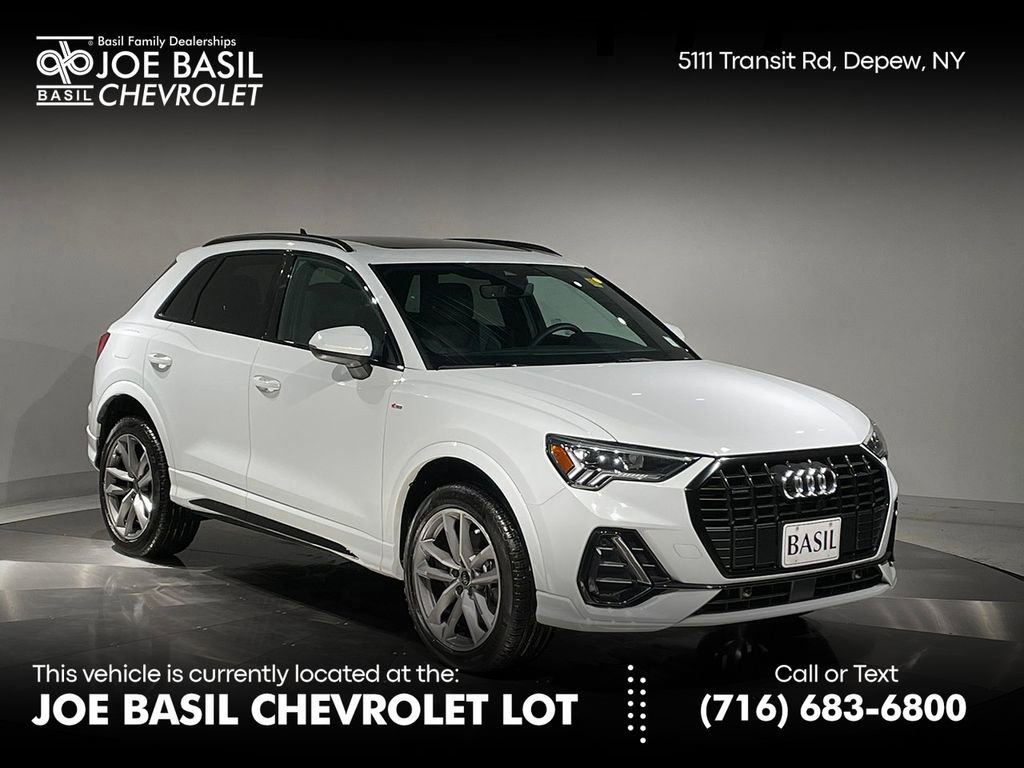 Used 2025 Audi Q3 2.0T Premium w/ Convenience Package image 1