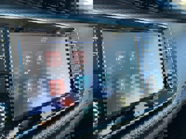 Used 2020 Nissan Kicks S image 14