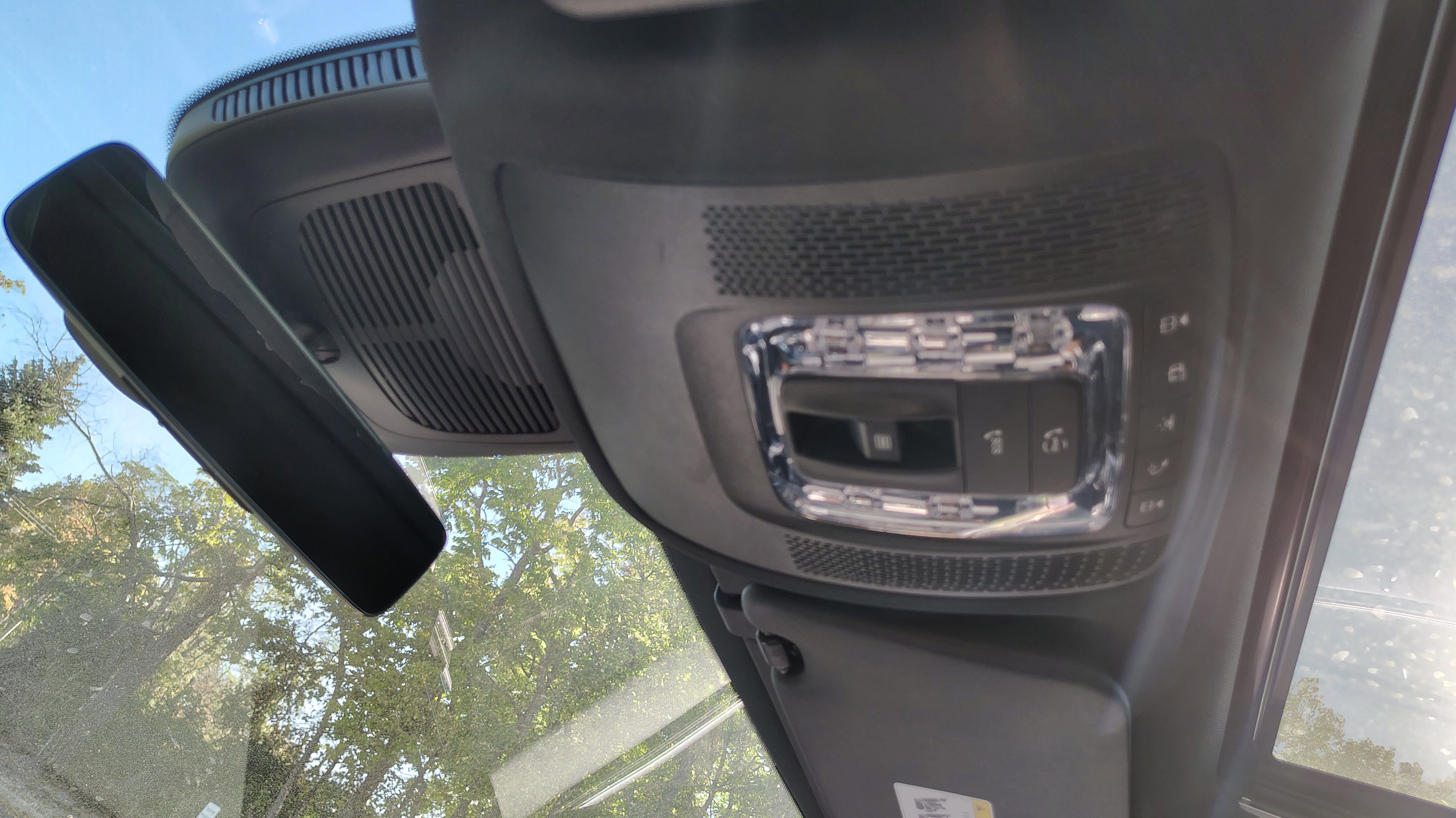 Used 2022 Mercedes-Benz GLE 350 4MATIC image 25