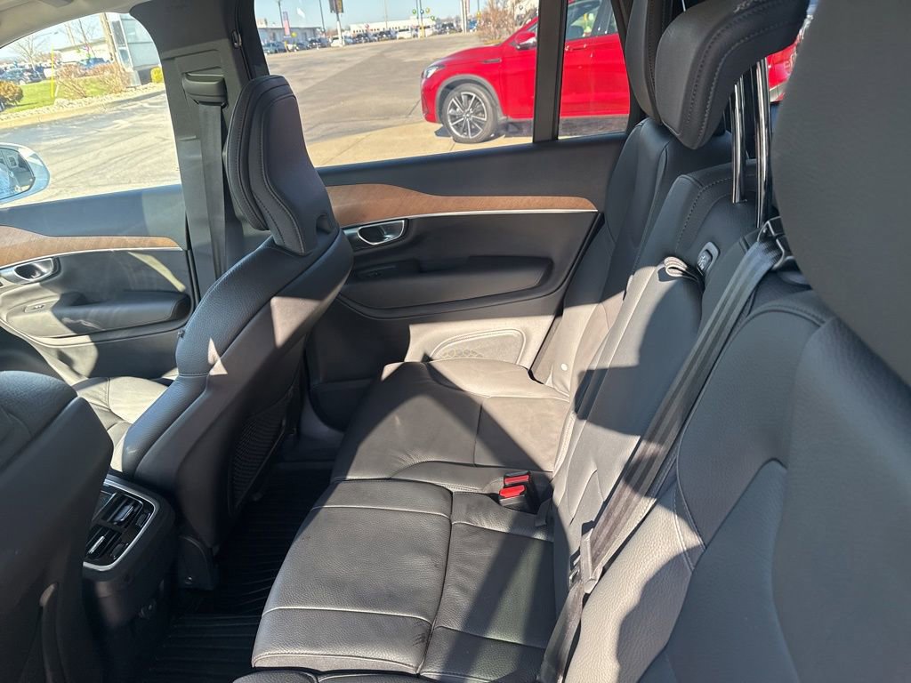 Used 2025 Volvo XC90 B5 Plus w/ Protection Package Premier image 23