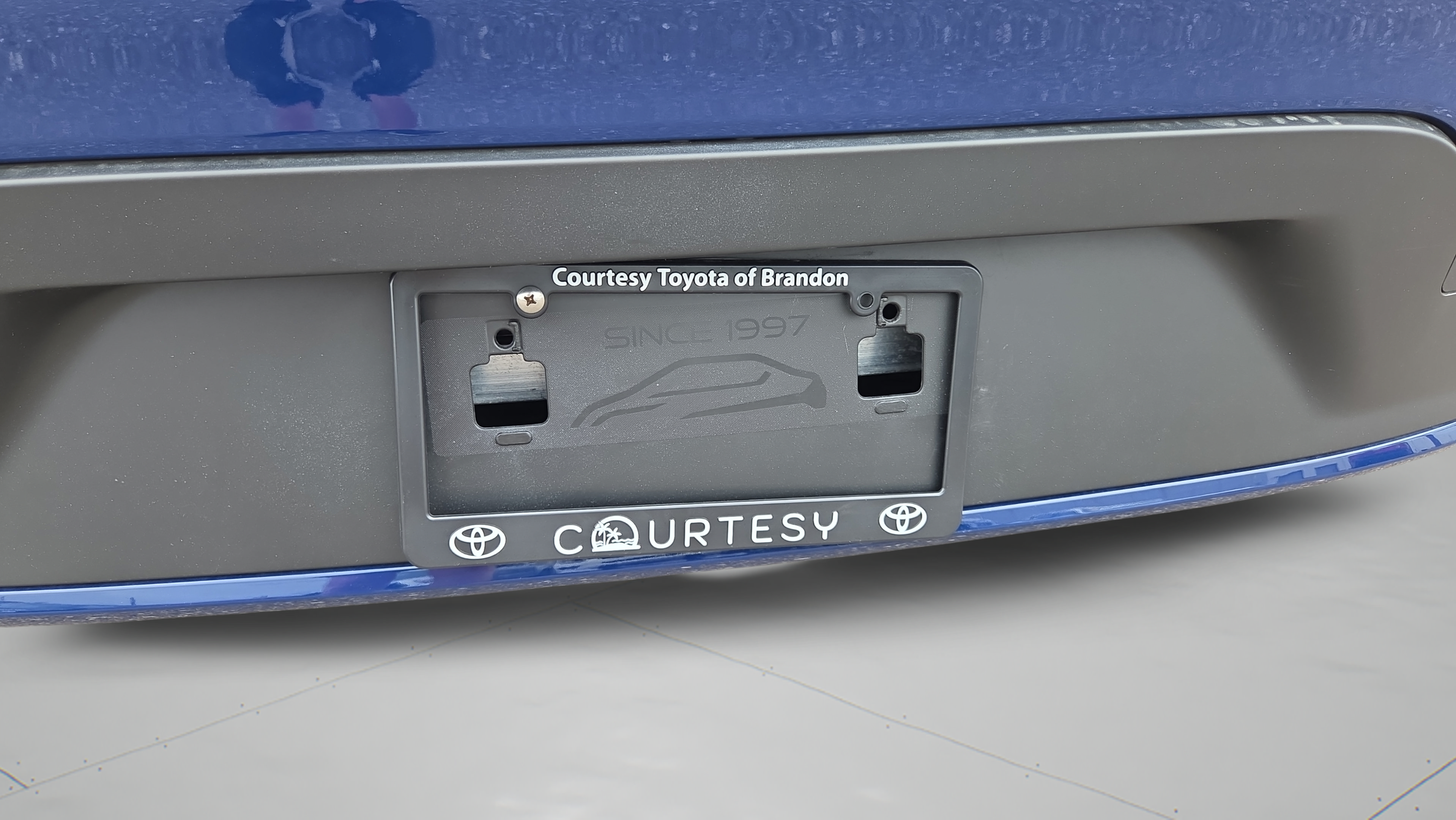Certified 2025 Toyota Prius LE FWD image 30