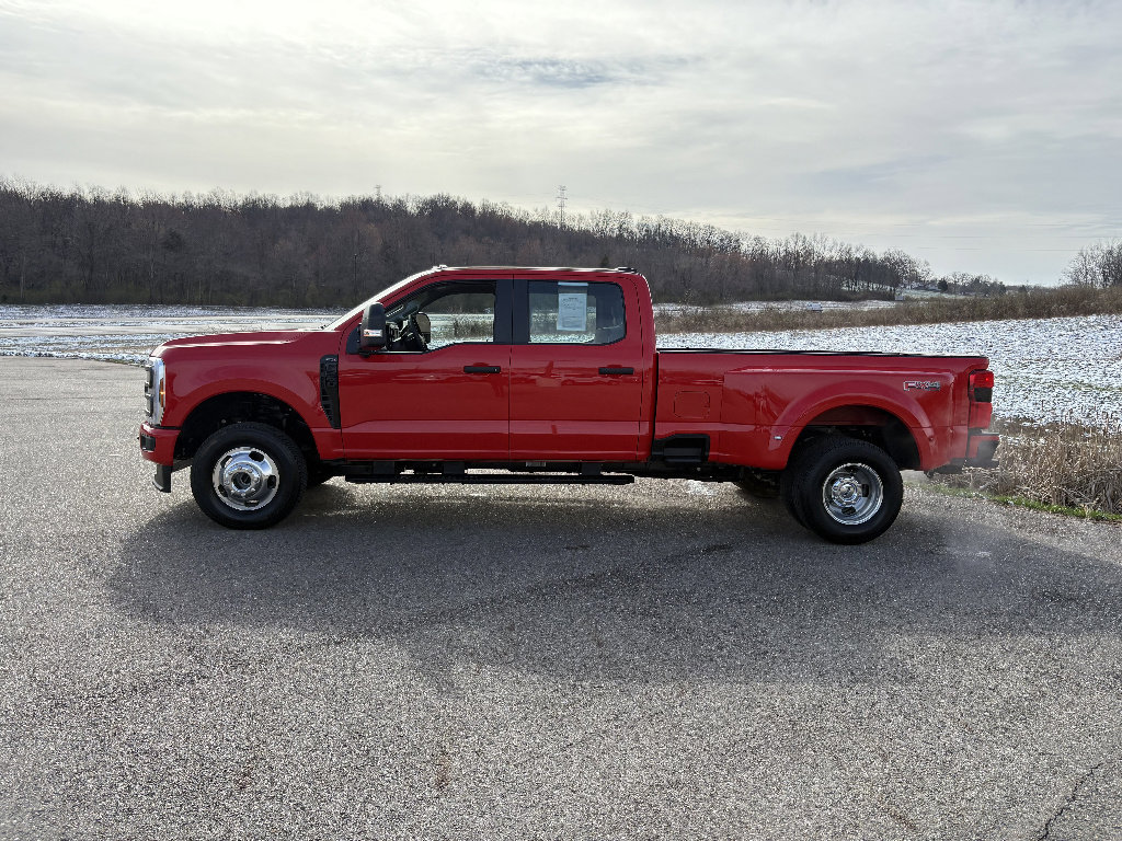 Used 2026 Ford F350 XL w/ STX Appearance Package image 2