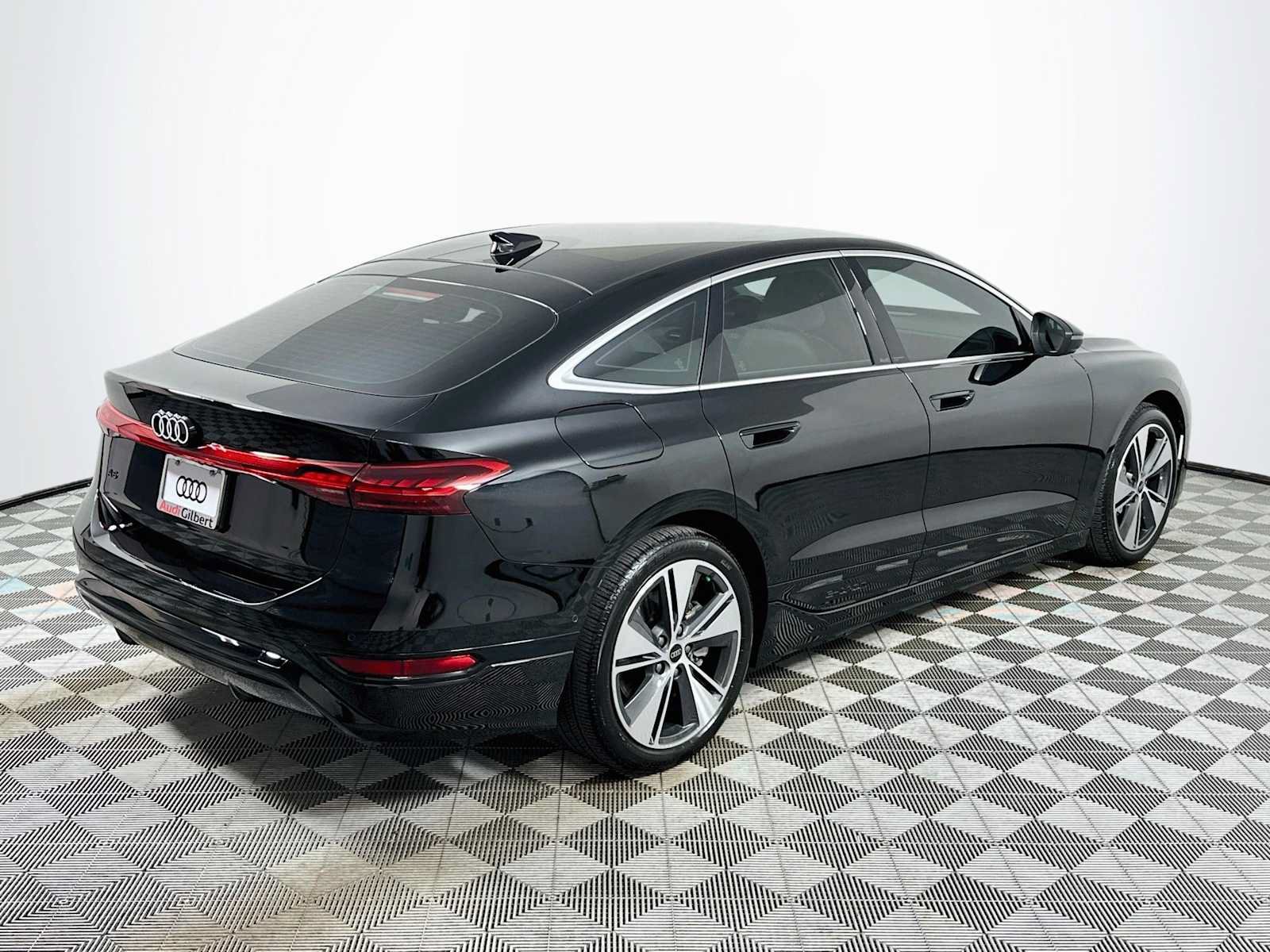 Used 2025 Audi A6 e-tron Premium Plus RWD image 7