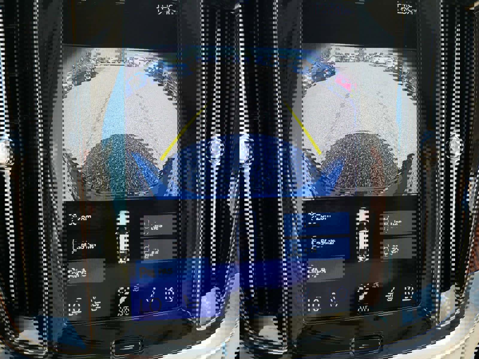 Used 2021 Volvo S60 T5 Momentum image 29