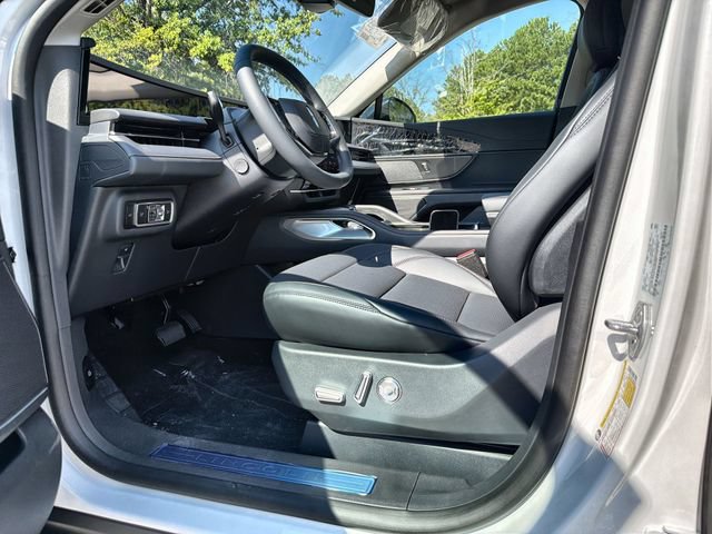 New 2026 Lincoln Nautilus Premier AWD/4WD image 12