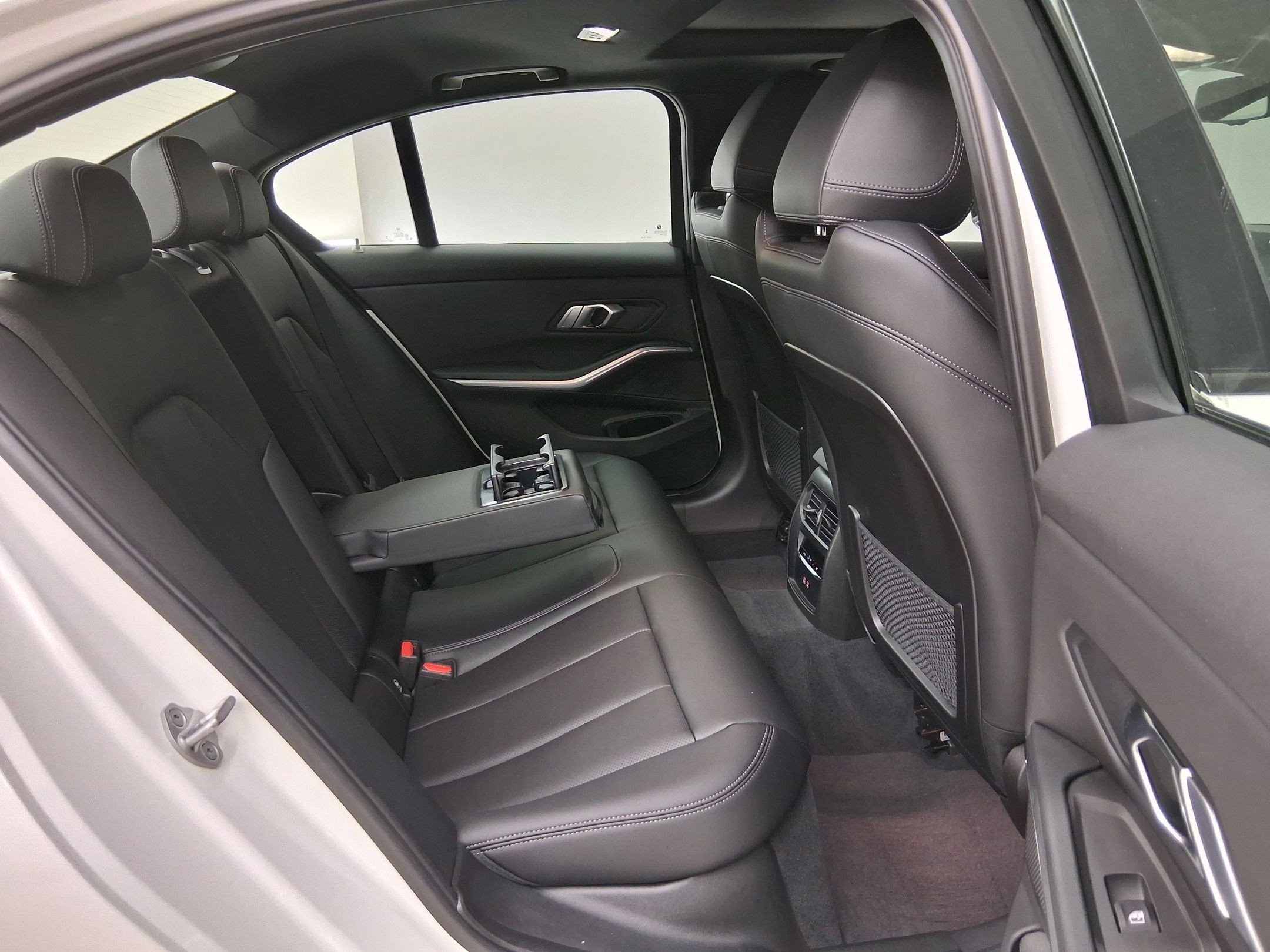 Certified 2023 BMW 330i Sedan w/ Driving Assistance Package image 31