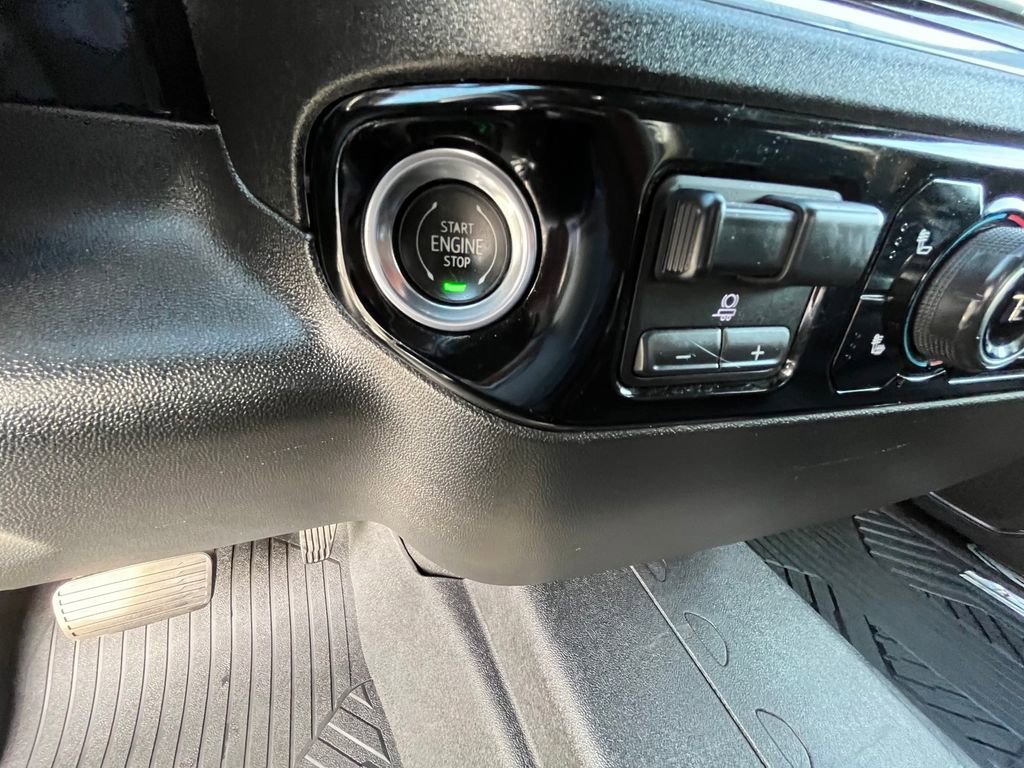 Used 2023 Chevrolet Silverado 1500 RST image 12