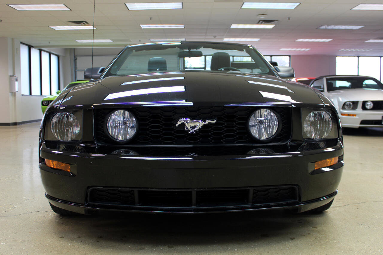 Used 2005 Ford Mustang GT image 20