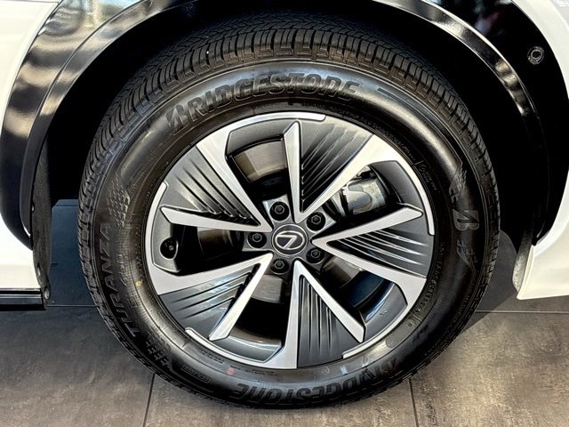 Used 2024 Lexus RZ 300e Premium image 37