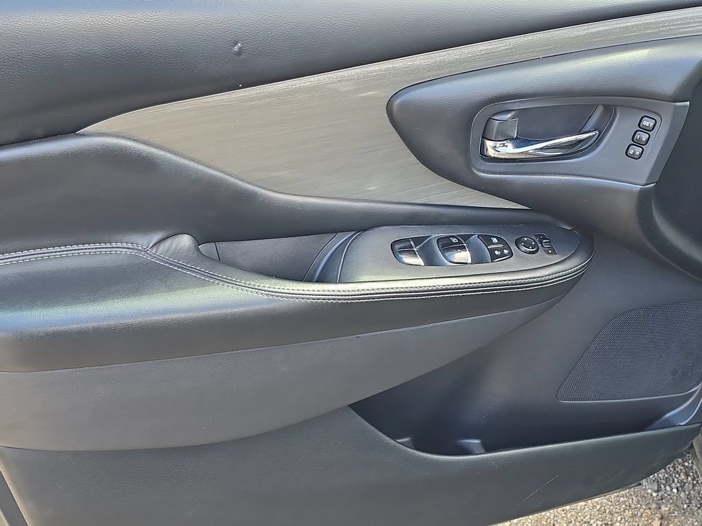 Used 2018 Nissan Murano SL w/ Cargo Package AWD/4WD image 7