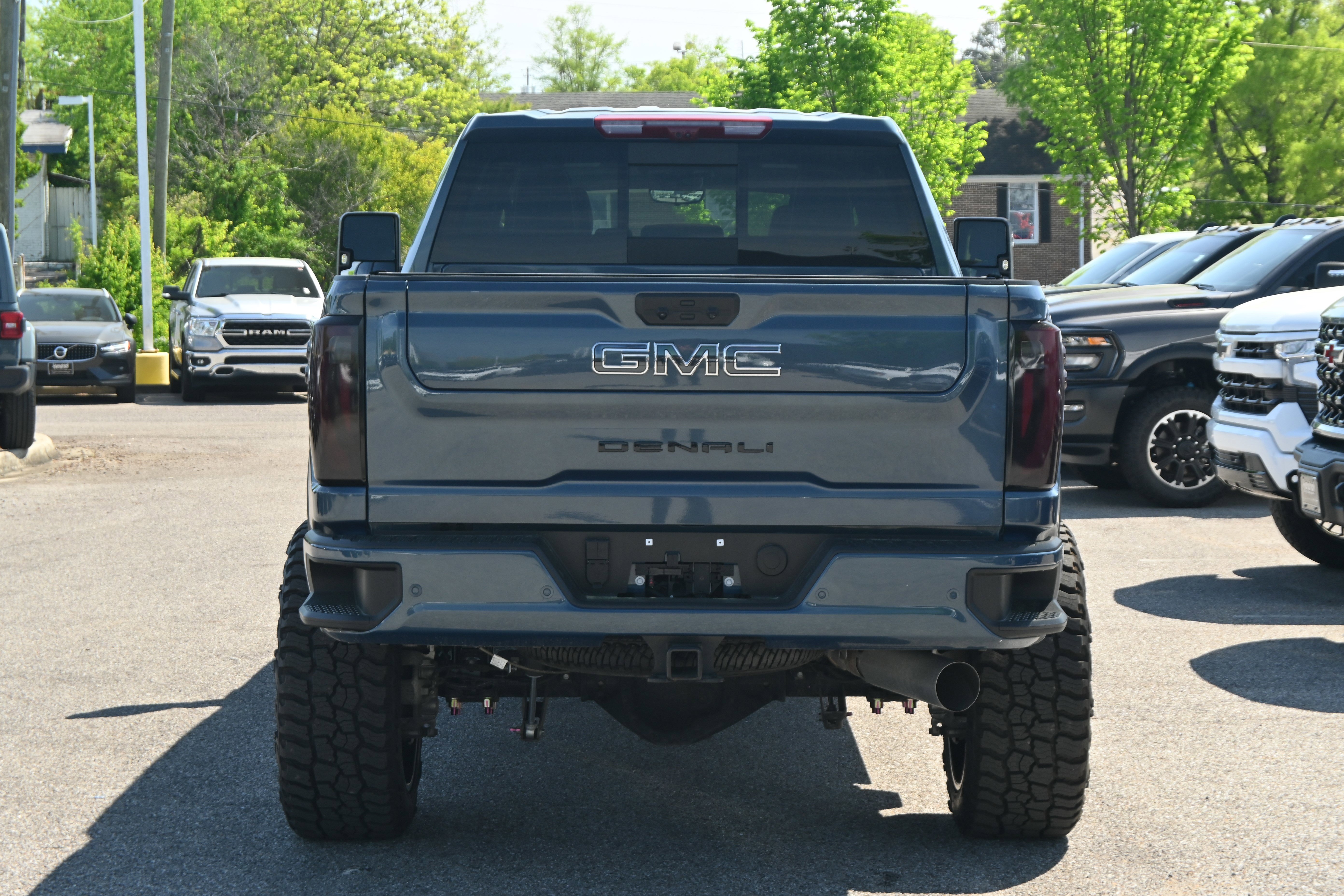 Used 2025 GMC Sierra 2500 Denali Ultimate image 14