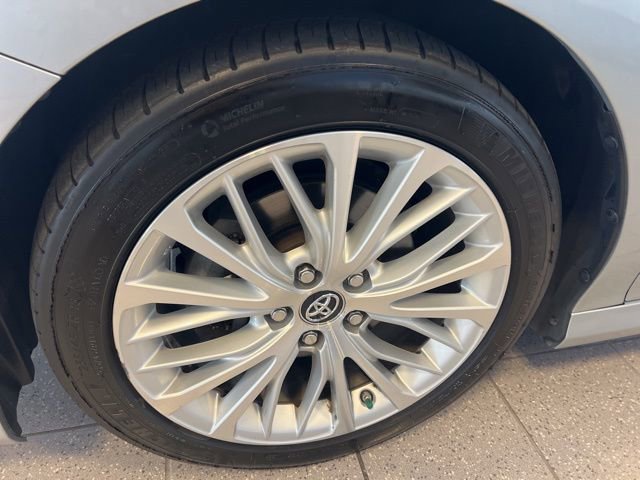 Used 2018 Toyota Camry XLE FWD image 33
