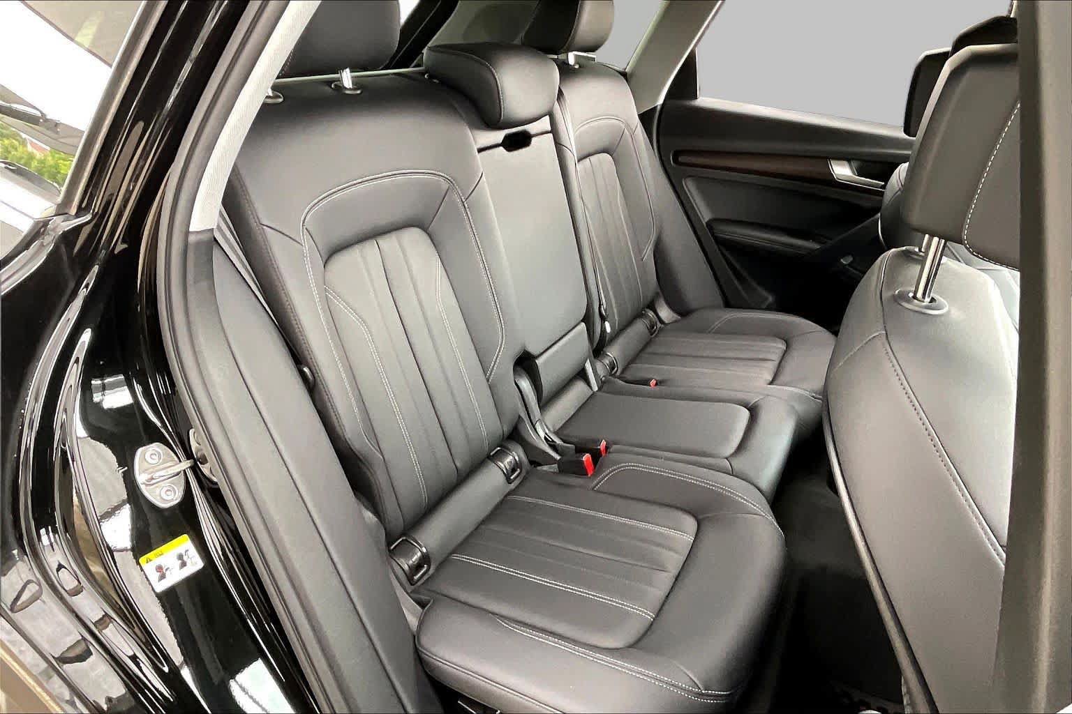 Used 2023 Audi Q5 2.0T Premium Plus w/ Premium Plus Package AWD/4WD image 19