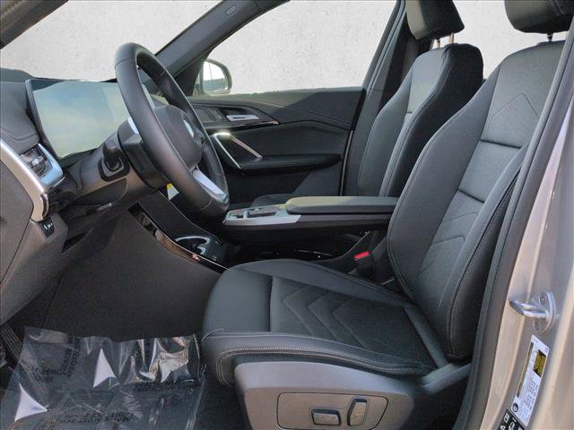 Used 2026 BMW X1 xDrive28i w/ Technology Package AWD/4WD image 4