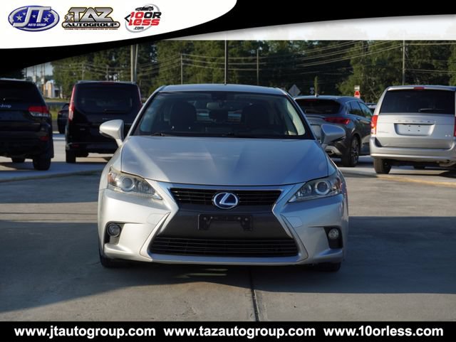 Used 2015 Lexus CT 200h w/ Navigation Package FWD image 4