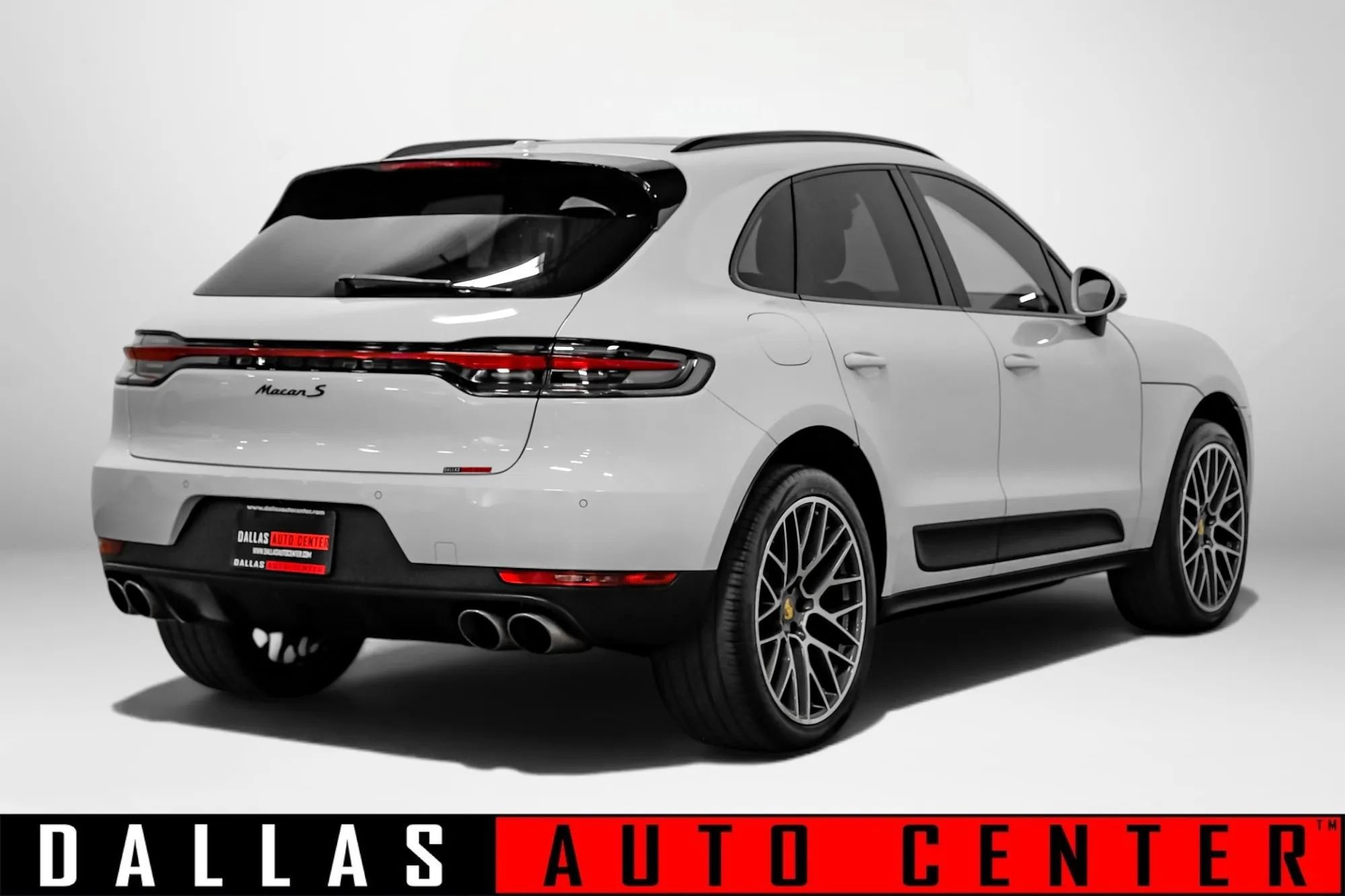Used 2020 Porsche Macan S AWD/4WD image 5