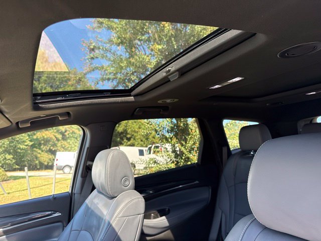 Used 2023 Buick Enclave Essence w/ Experience Buick Package AWD/4WD image 13