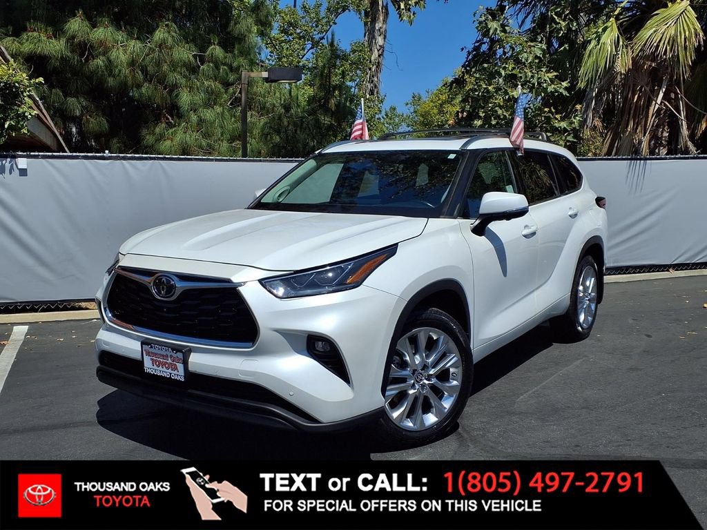 Used 2023 Toyota Highlander Limited