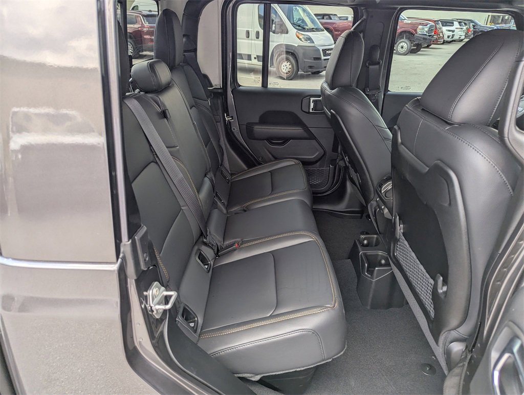 New 2025 Jeep Gladiator Sport image 33