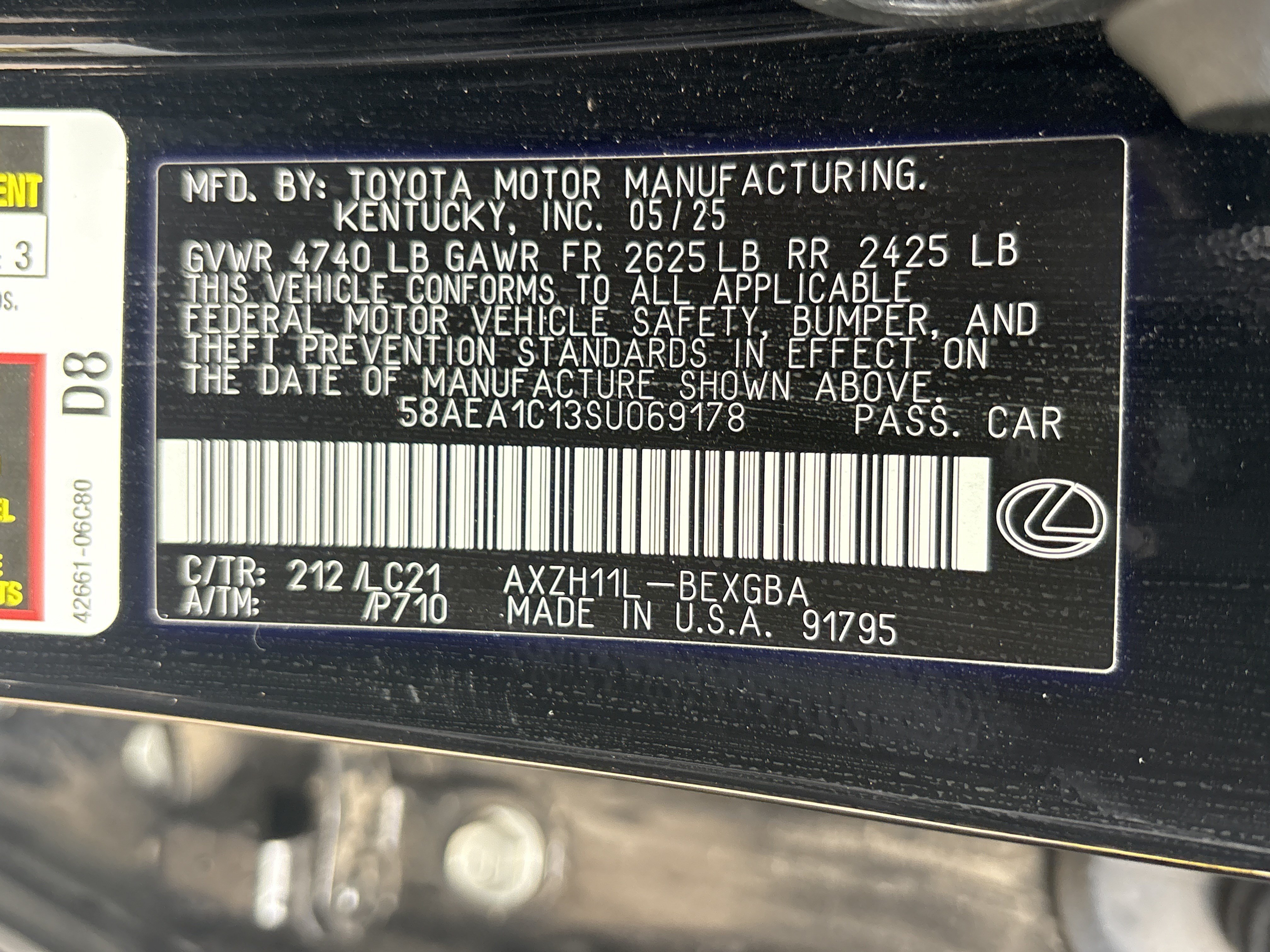 Used 2025 Lexus ES 300h w/ Luxury Package FWD image 35