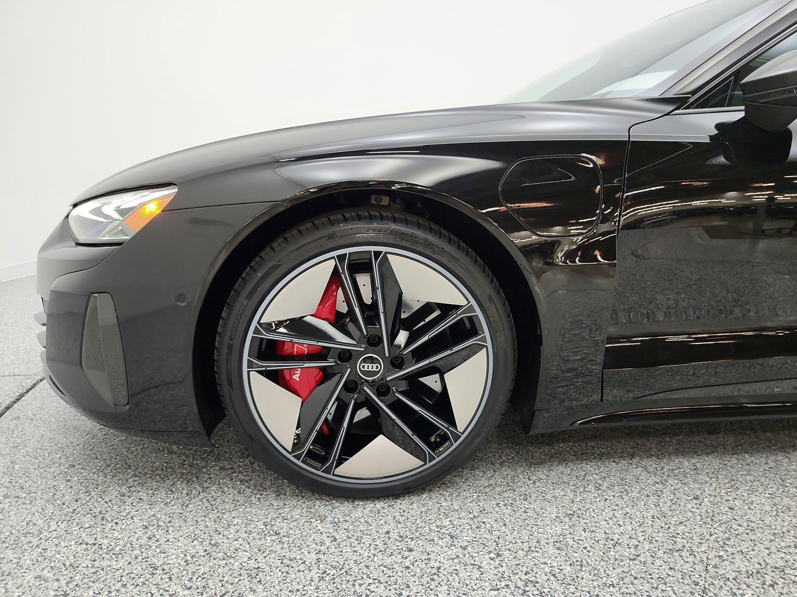 Used 2022 Audi RS e-tron GT w/ Year 1 Package AWD/4WD image 20
