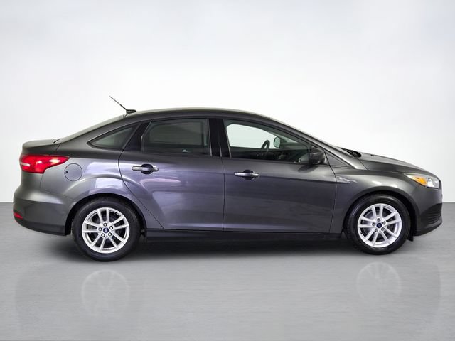 Used 2018 Ford Focus SE FWD video 2
