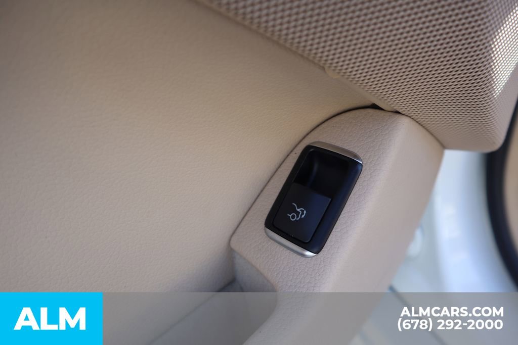 Used 2015 Mercedes-Benz SL 400 image 19