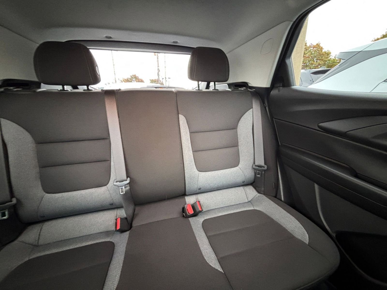 Used 2025 Chevrolet TrailBlazer LT image 36