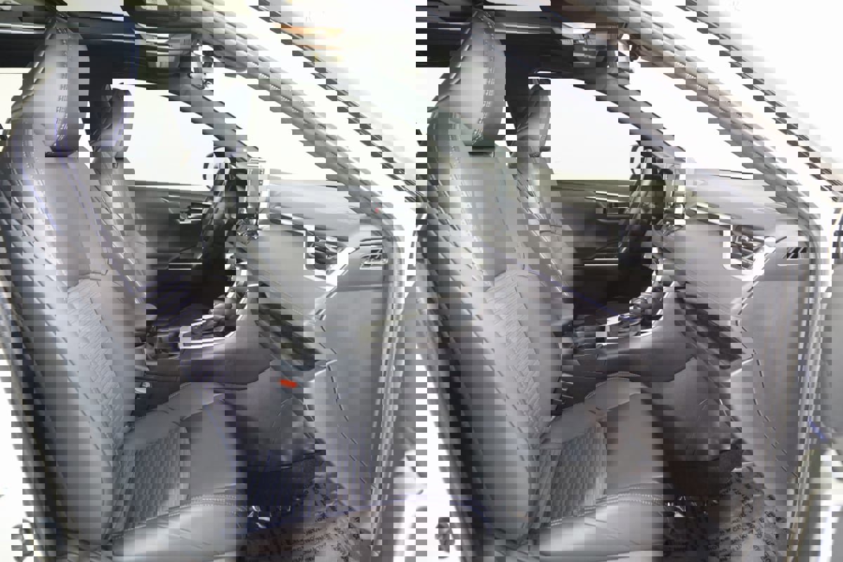 Used 2021 Toyota RAV4 XSE image 13