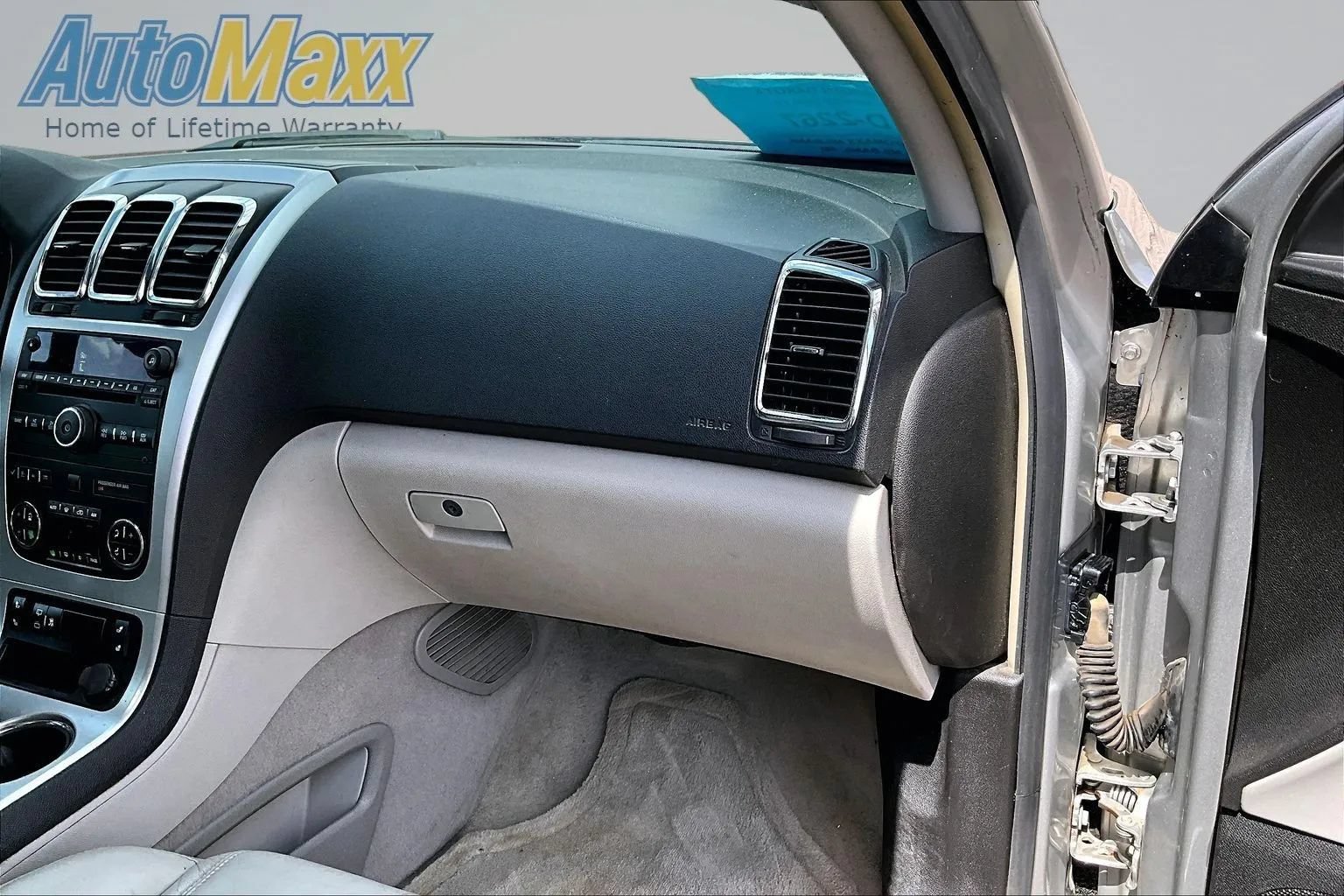Used 2008 GMC Acadia SLT w/ Convenience Package FWD image 25