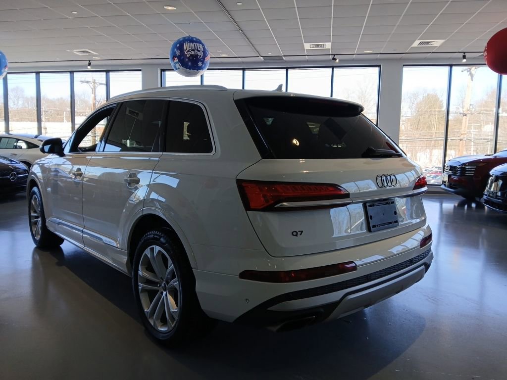 Used 2025 Audi Q7 3.0T Premium Plus image 3
