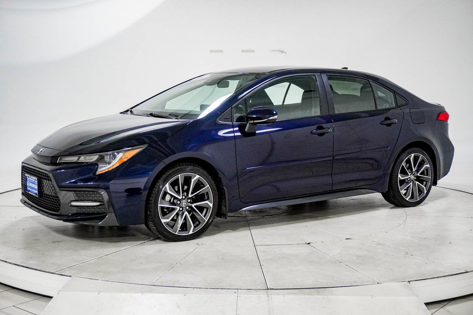 Used 2022 Toyota Corolla SE image 4