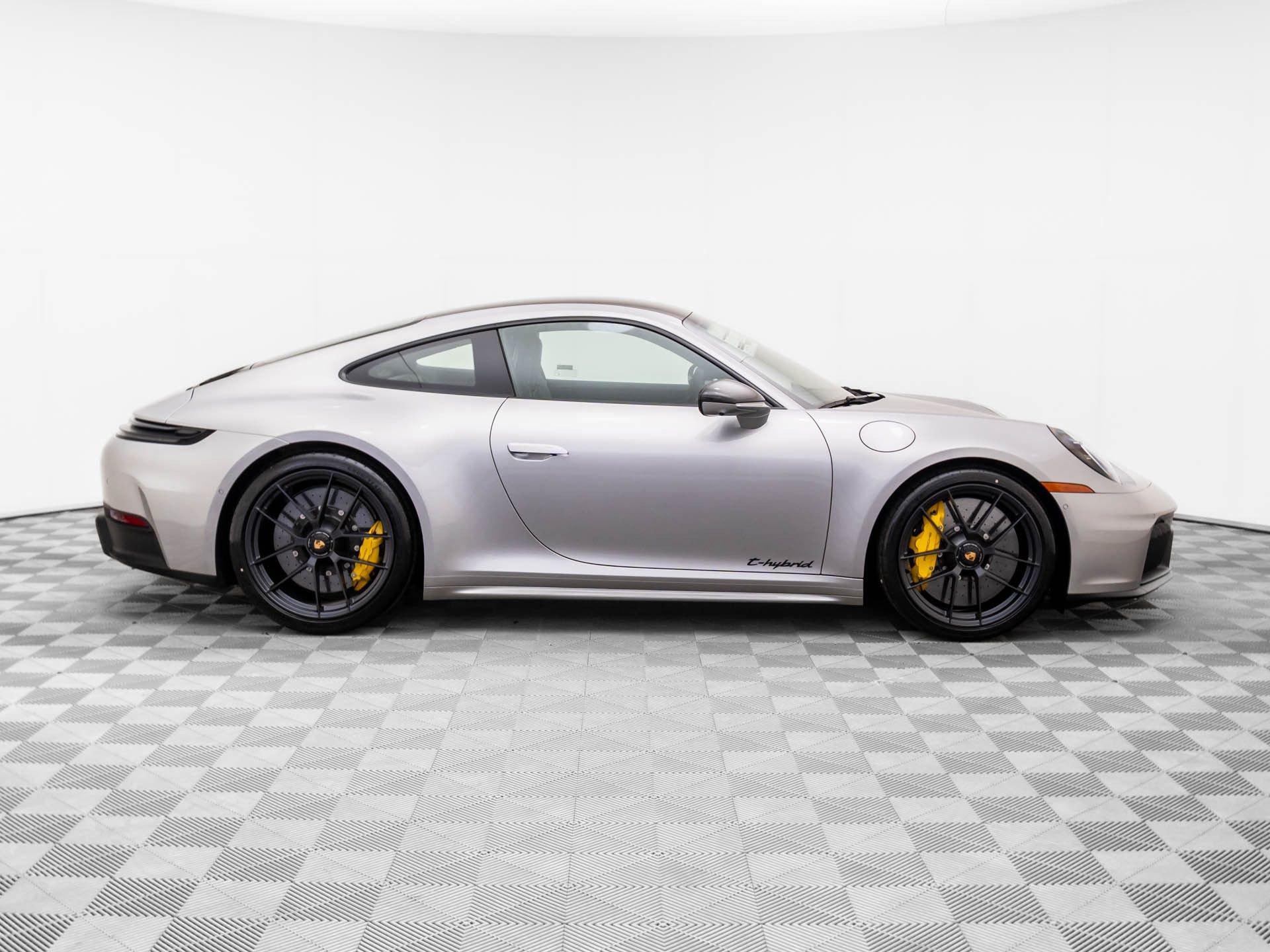 New 2026 Porsche 911 Carrera GTS image 7