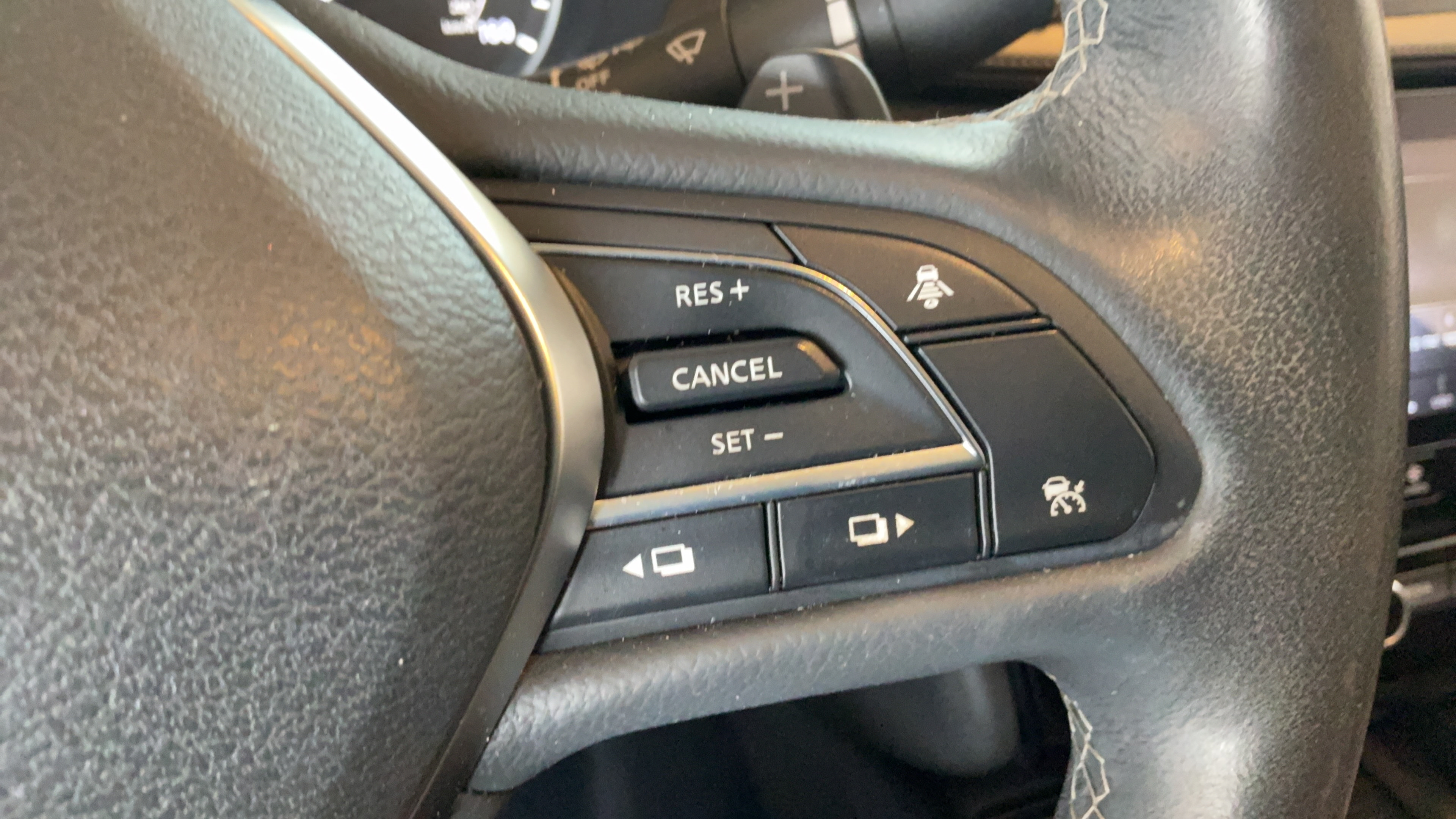 Used 2020 INFINITI QX50 Essential w/ Convenience Package FWD image 18