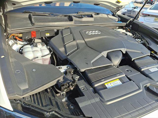 Certified 2022 Audi Q8 Premium image 29