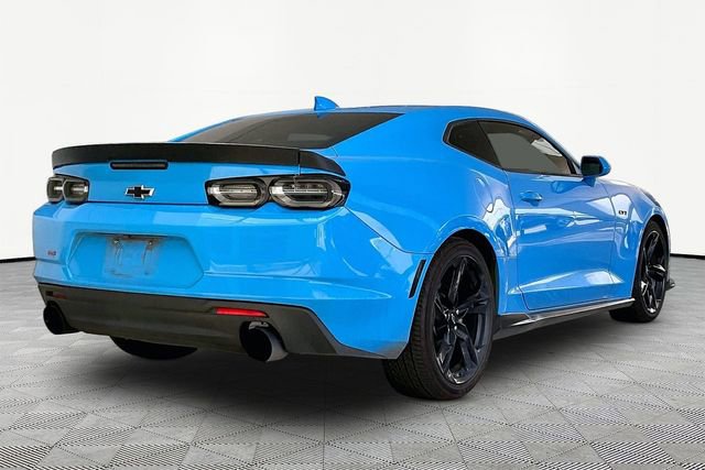 Used 2022 Chevrolet Camaro LT w/ RS Package image 5