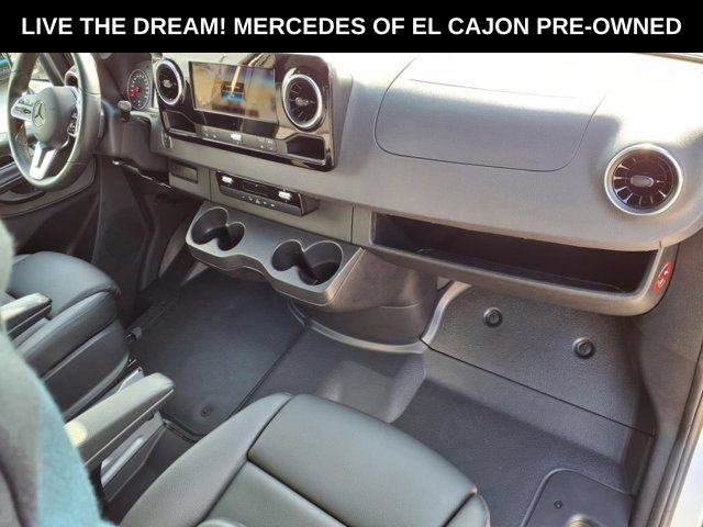 Used 2024 Mercedes-Benz Sprinter 3500 image 17