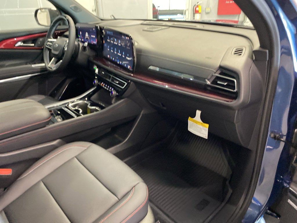 New 2026 Chevrolet Traverse Z71 w/ Enhanced Driving Package image 17