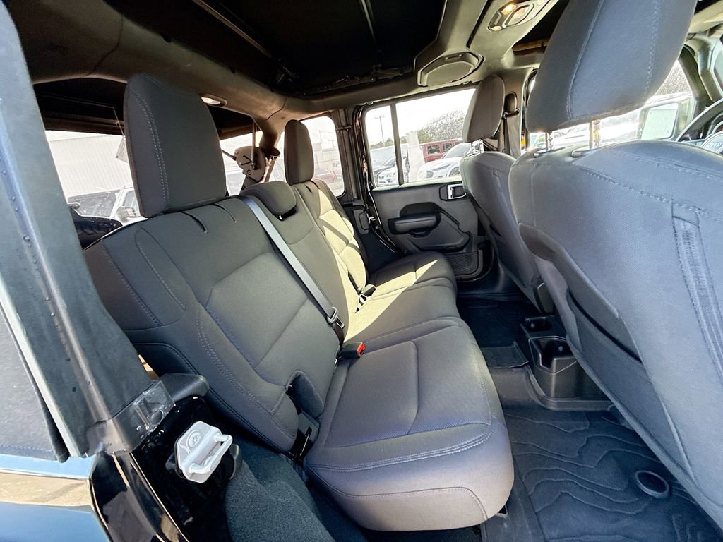 Used 2022 Jeep Wrangler Unlimited Sport AWD/4WD image 31