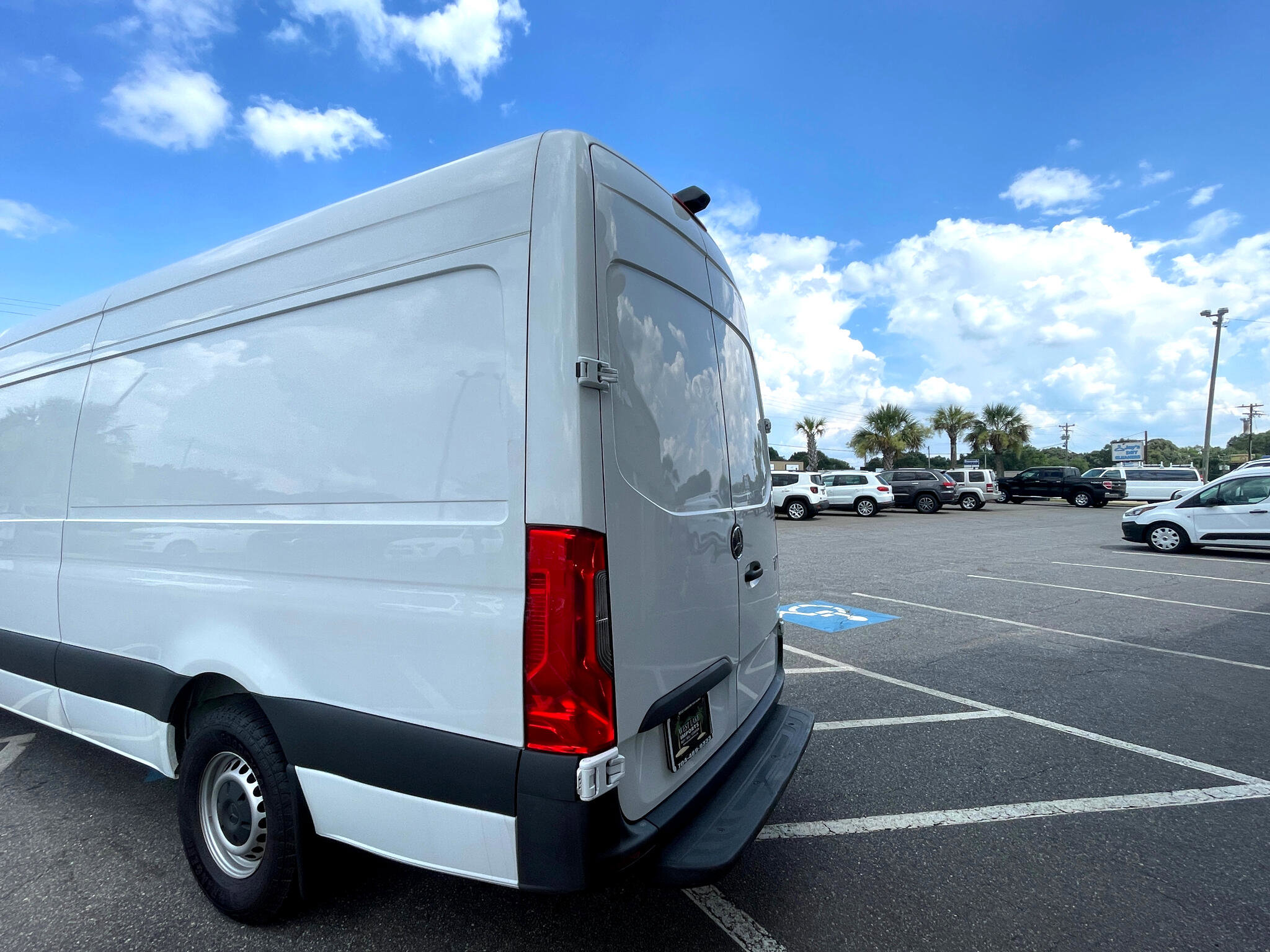 Used 2023 Mercedes-Benz Sprinter 2500 image 5