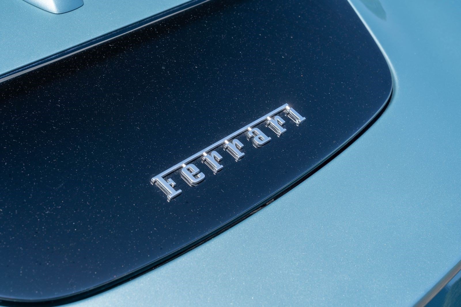 Used 2024 Ferrari Roma Spider RWD image 16